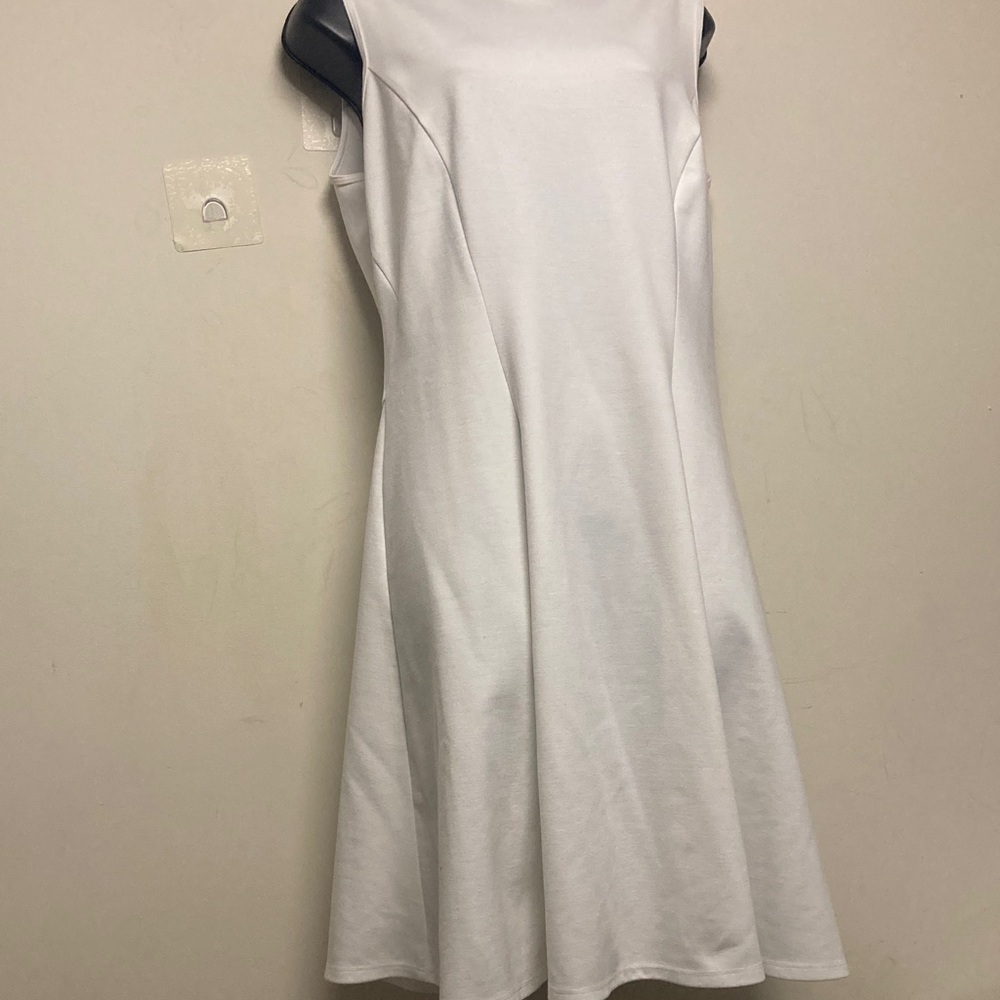NEW YORK AND COMPANY/Classic Sleeveless White A-Line Dress